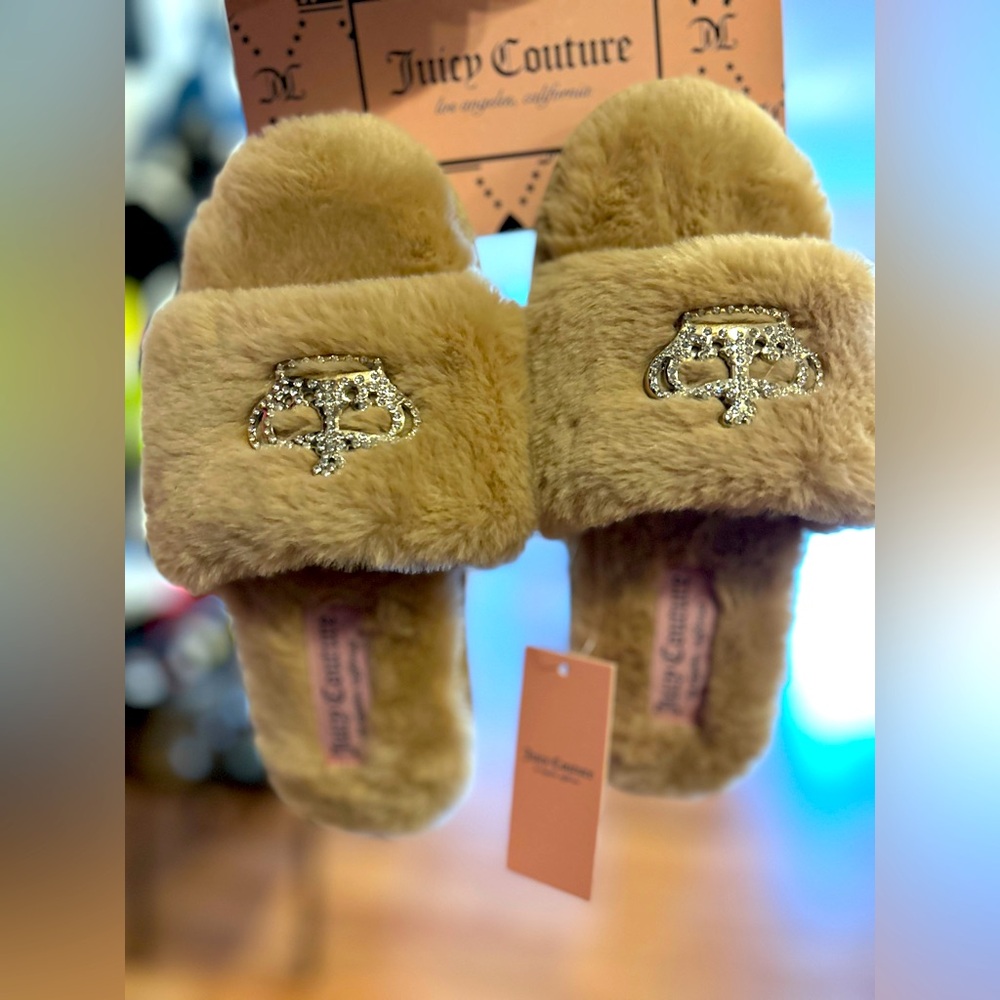 Juicy couture crown slippers